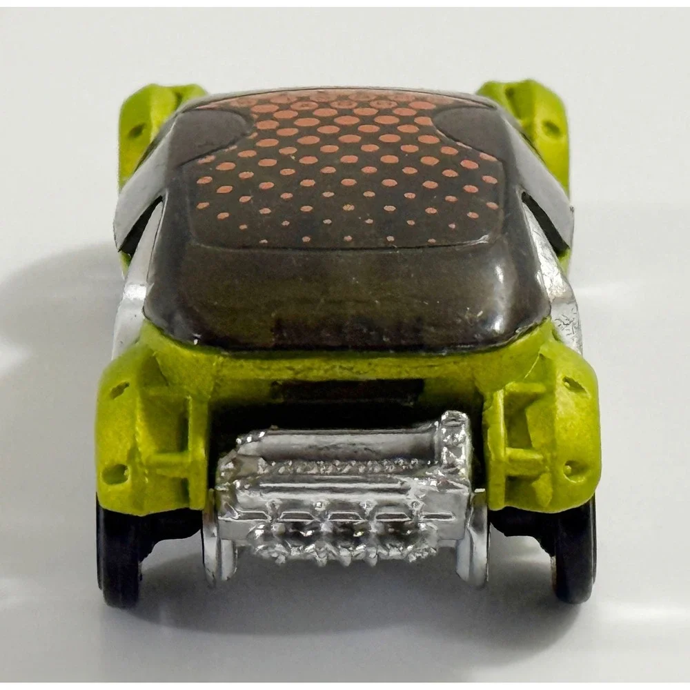 Hot Wheels Hi I.Q. Diecast Car‎ Kids 1:64 Lime Green 2004 First Editions